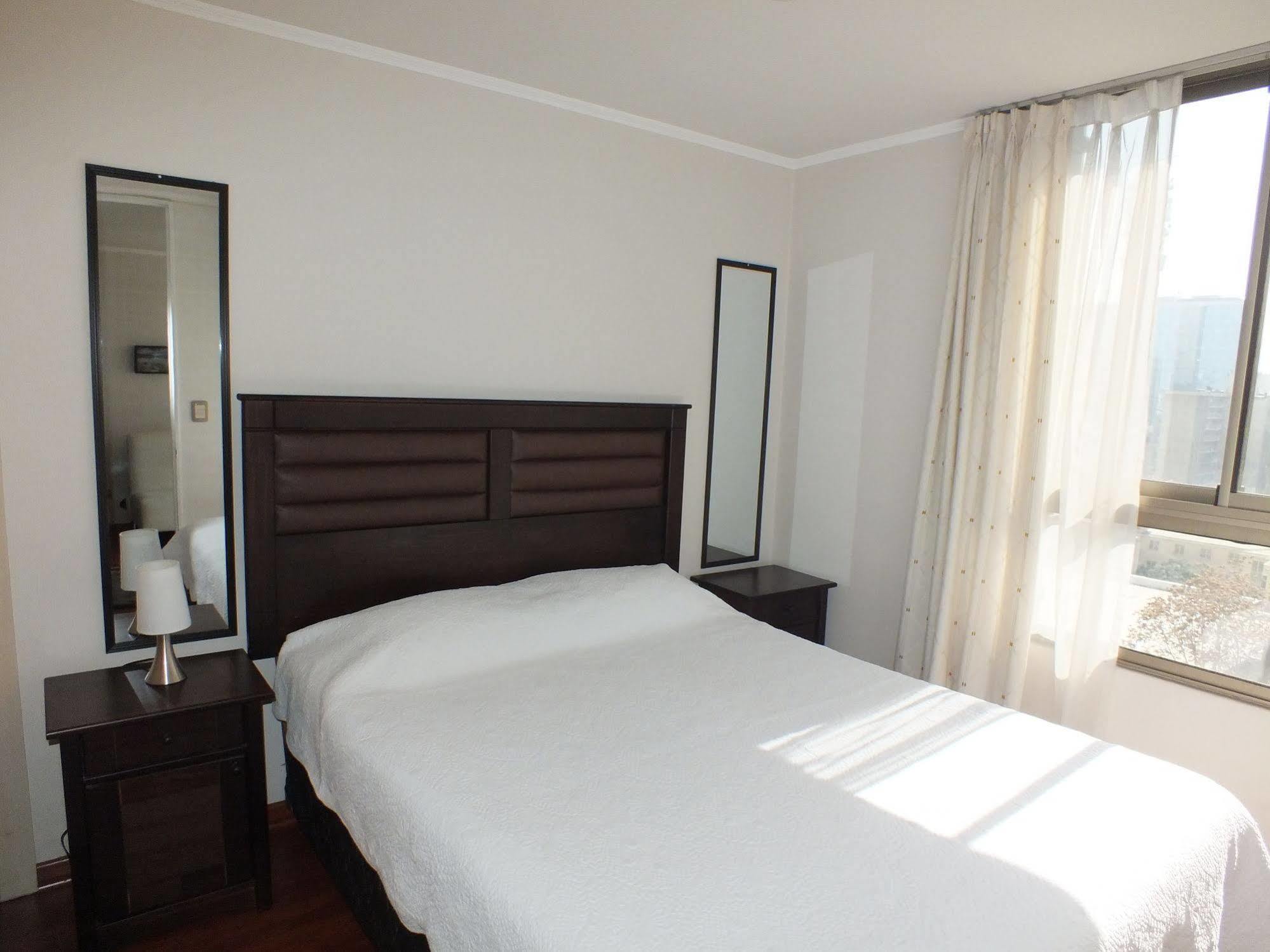 Sys Suites Tarapaca Santiago Exterior photo
